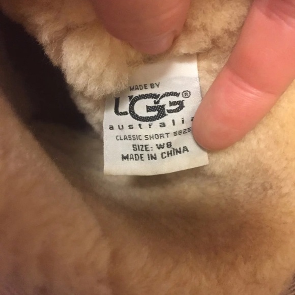 ❌SOLD❌  Tan Uggs - Picture 4 of 5